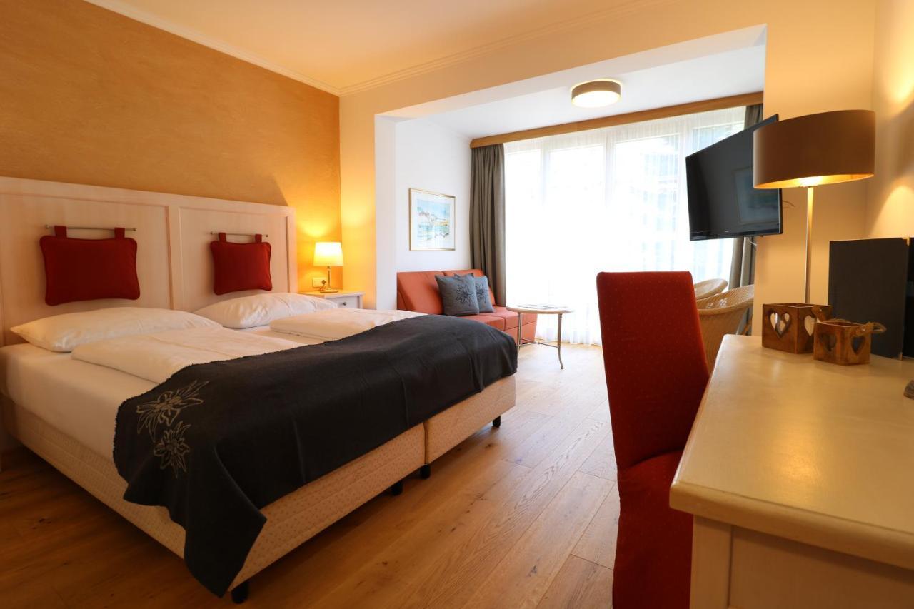 Hotel Braeu Рауріс Екстер'єр фото
